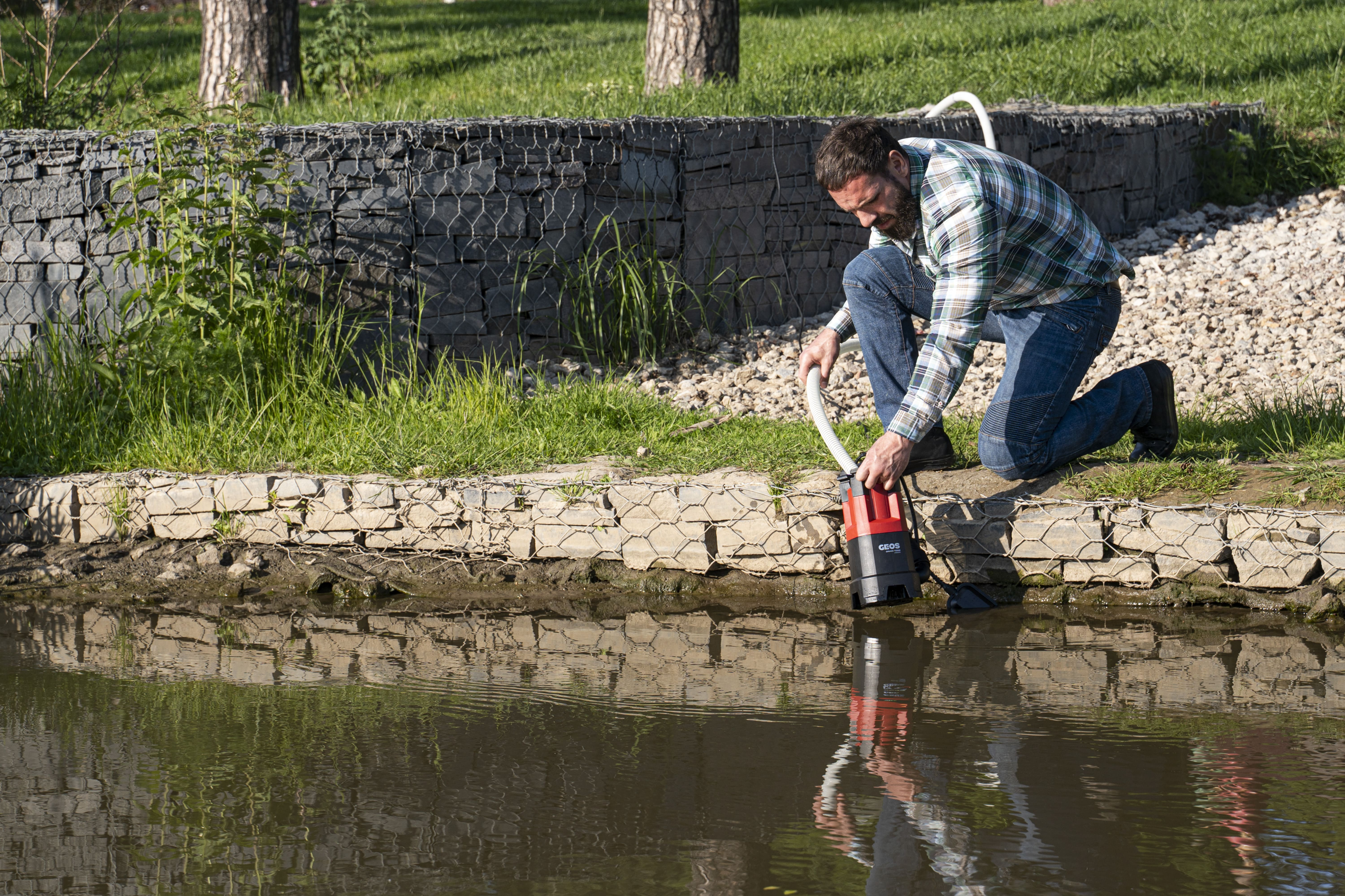 Выбираем идеальный погружной насос GEOS для грязной воды.