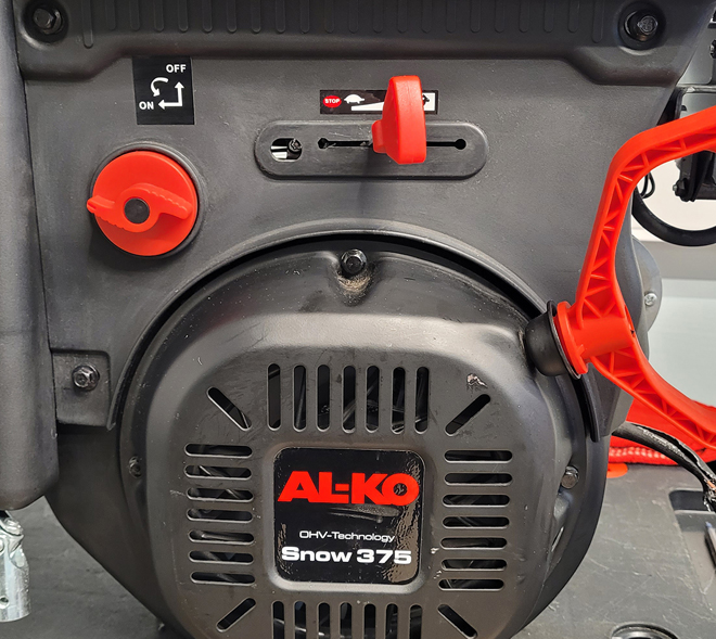 <b>Зимний модуль зажигания.</b> Усиленная толстая обмотка на катушке зажигания - увеличенное напряжение на свече. Изменен угол опережения зажигания - запуск двигателя с меньшими оборотами.